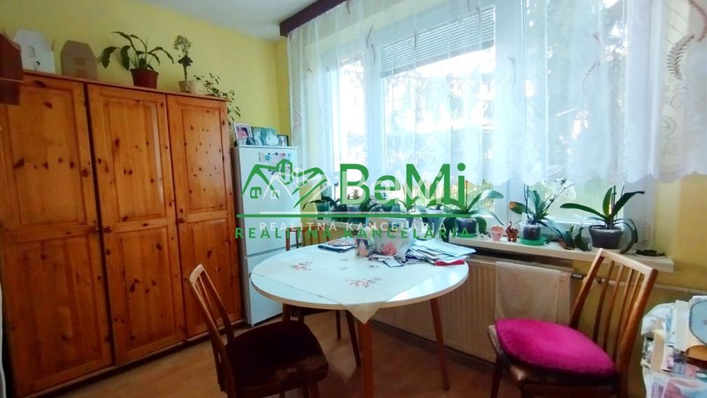 Priestranný 2-izbový byt na PREDAJ-Lučenec