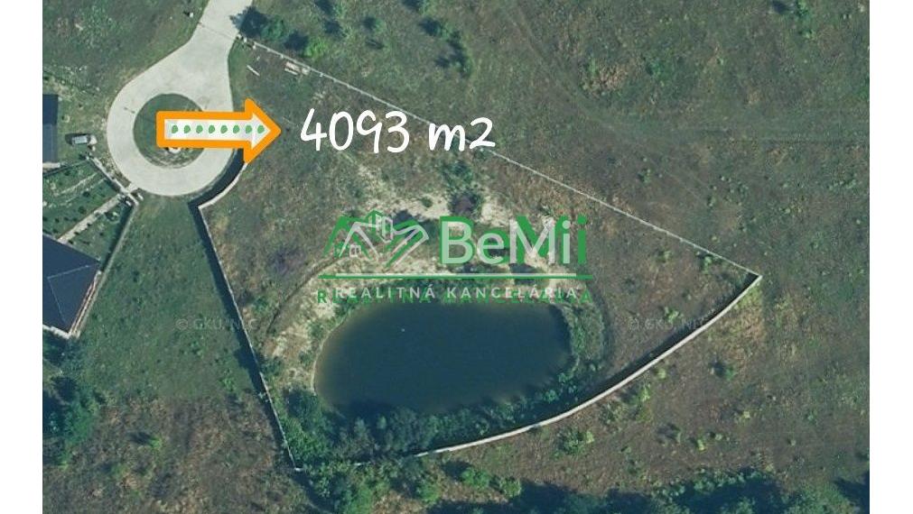 POZEMOK s jazerom...4093m2...Veľké Úľany (168-14-DARE)