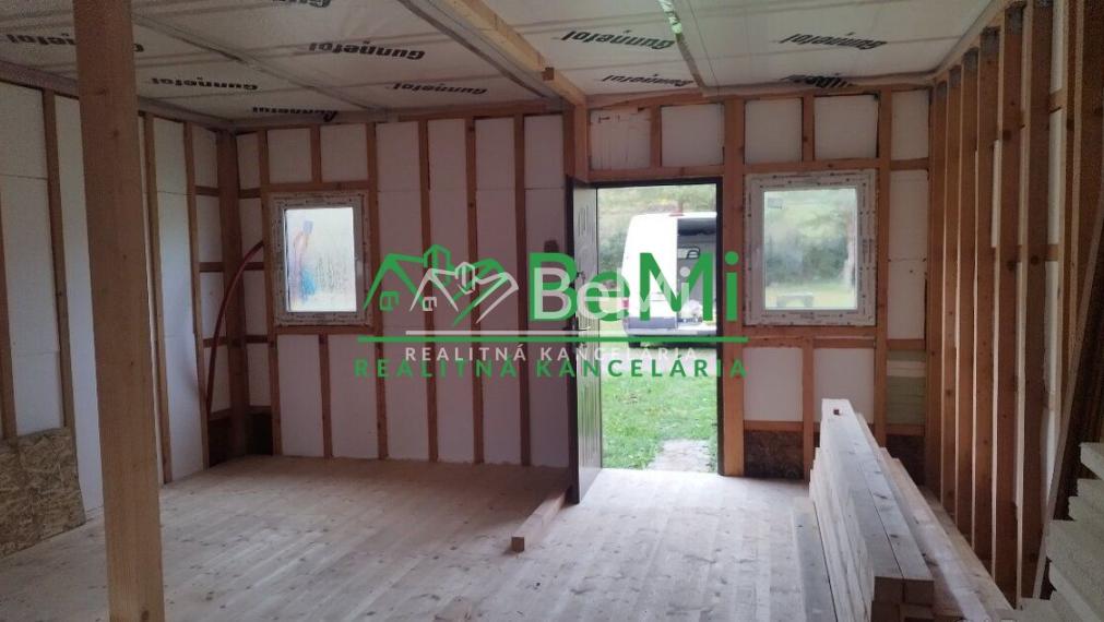 Predaj chatky v areáli termálneho kúpaliska Chalmová 022-13-ZUPIa