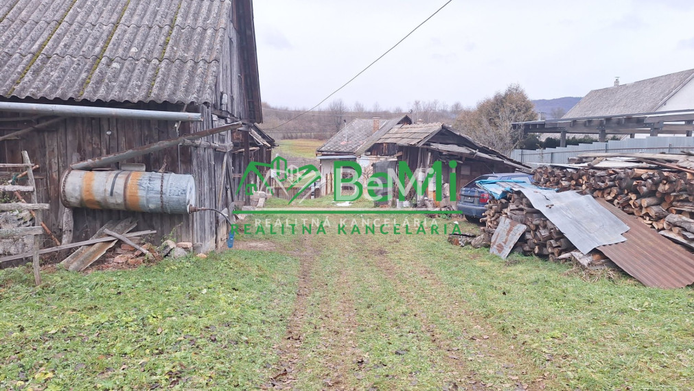 Rodinný dom v obci Roštár - NA PREDAJ