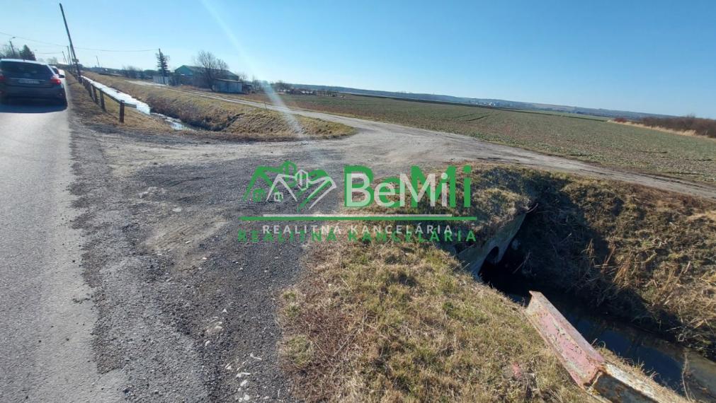 Predaj  pozemok-orná pôda, Nitra-Janíkovce(060-14-ERF)