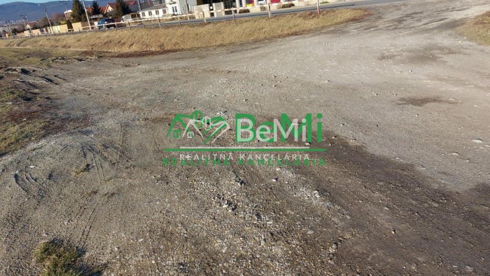 Predaj  pozemok-orná pôda, Nitra-Janíkovce(060-14-ERF)