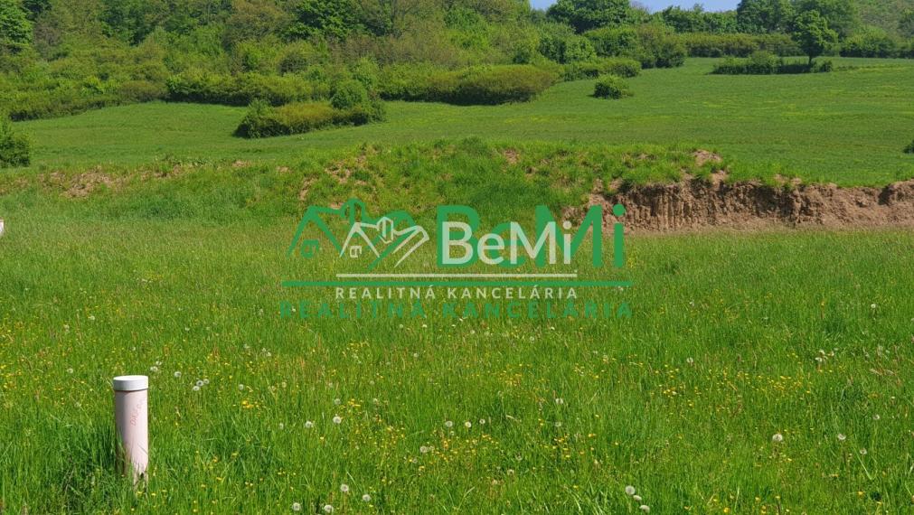 Stavebný POZEMOK ...1142 m2...Horné Hámre (170-14-DARE)