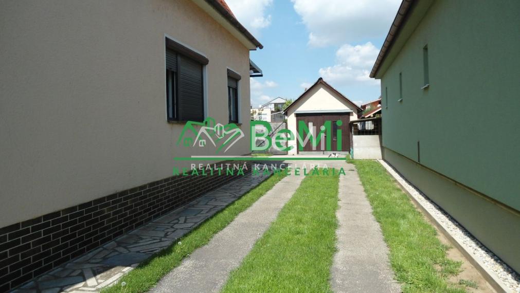 NR - Ivanka pri Nitre, dvojgeneračný, 6 izieb