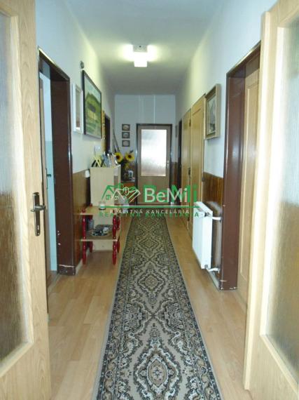 NR - Ivanka pri Nitre, dvojgeneračný, 6 izieb