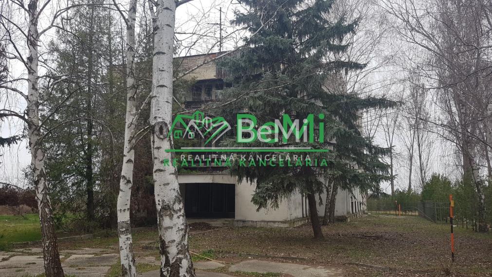 REKREAČNÉ ZARIADENIE...421m2...Patince (095-10-DAR)