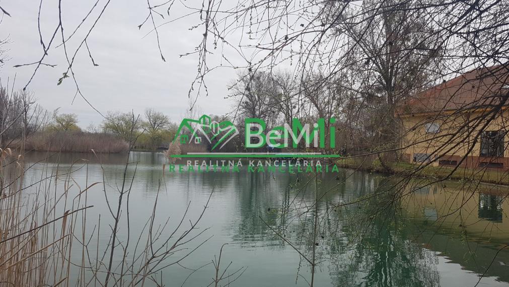 REKREAČNÉ ZARIADENIE...421m2...Patince (095-10-DAR)