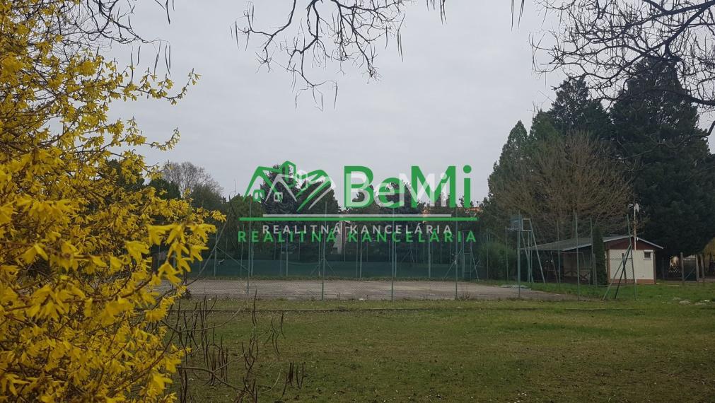 REKREAČNÉ ZARIADENIE...421m2...Patince (095-10-DAR)