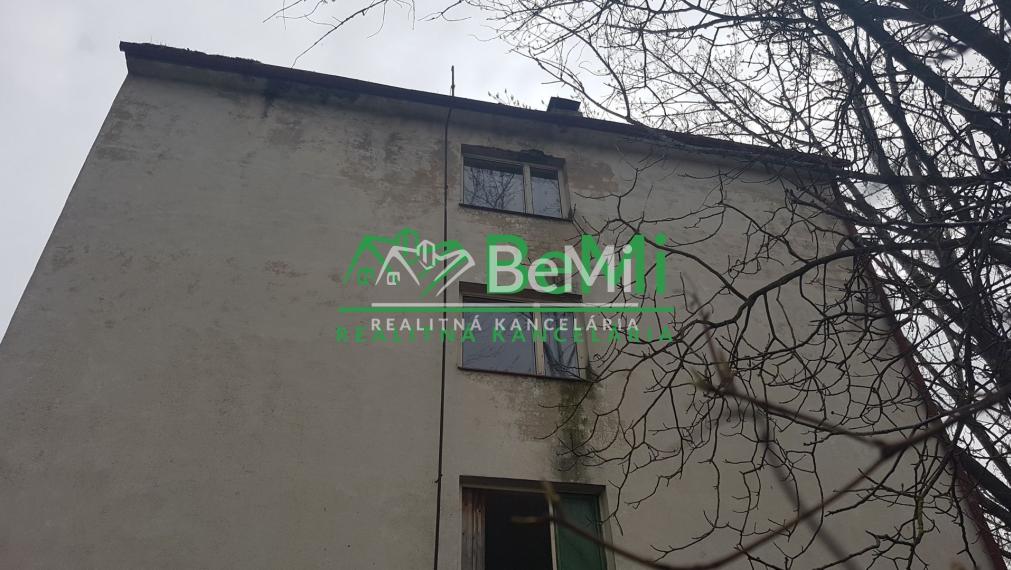 REKREAČNÉ ZARIADENIE...421m2...Patince (095-10-DAR)