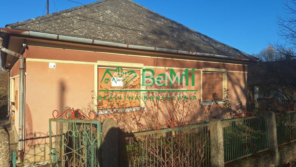 Rodinný dom vo veľmi dobrom stave v obci Rásonysánpberencs v Maďarsku za super cenu - NA PREDAJ