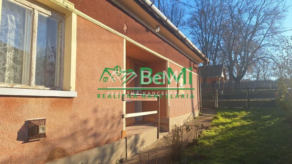 Rodinný dom vo veľmi dobrom stave v obci Rásonysánpberencs v Maďarsku za super cenu - NA PREDAJ