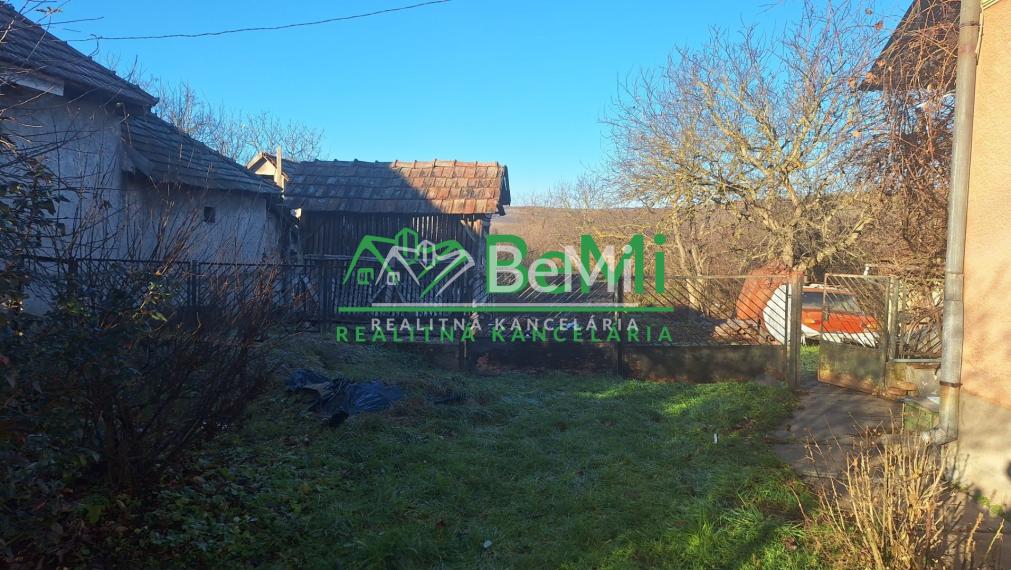 Rodinný dom vo veľmi dobrom stave v obci Rásonysánpberencs v Maďarsku za super cenu - NA PREDAJ