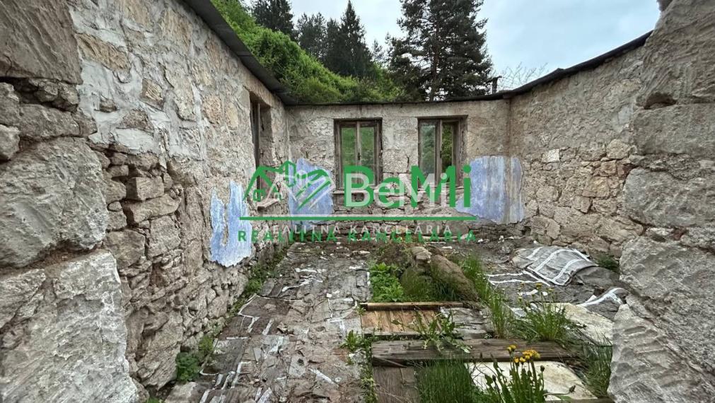 Chata so stavebným pozemkom, Sebedín