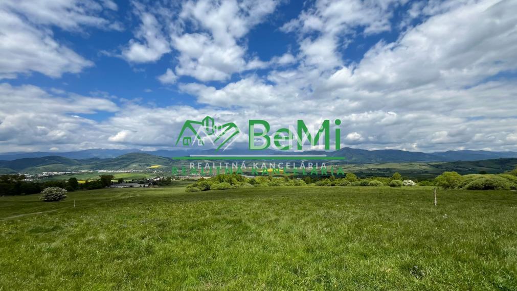 Pozemky Brezno-Podkoreňová s perspektívou a krásnym výhľadom