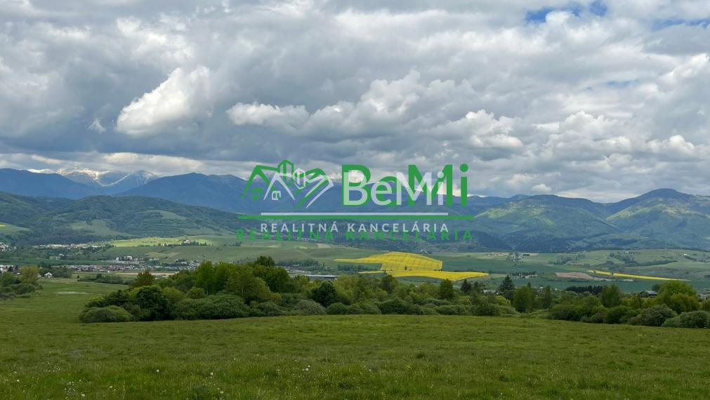 Pozemky Brezno-Podkoreňová s perspektívou a krásnym výhľadom