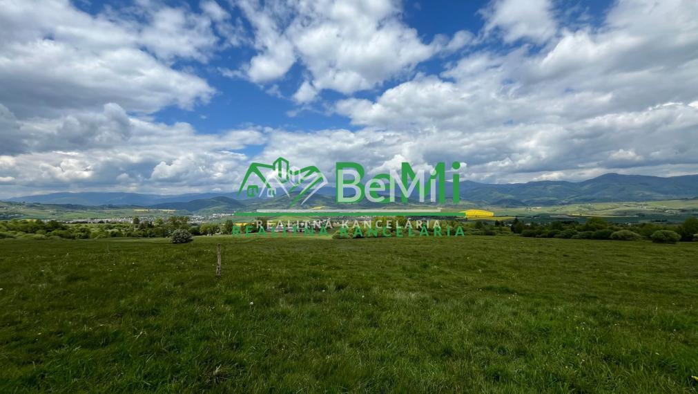 Pozemky Brezno-Podkoreňová s perspektívou a krásnym výhľadom