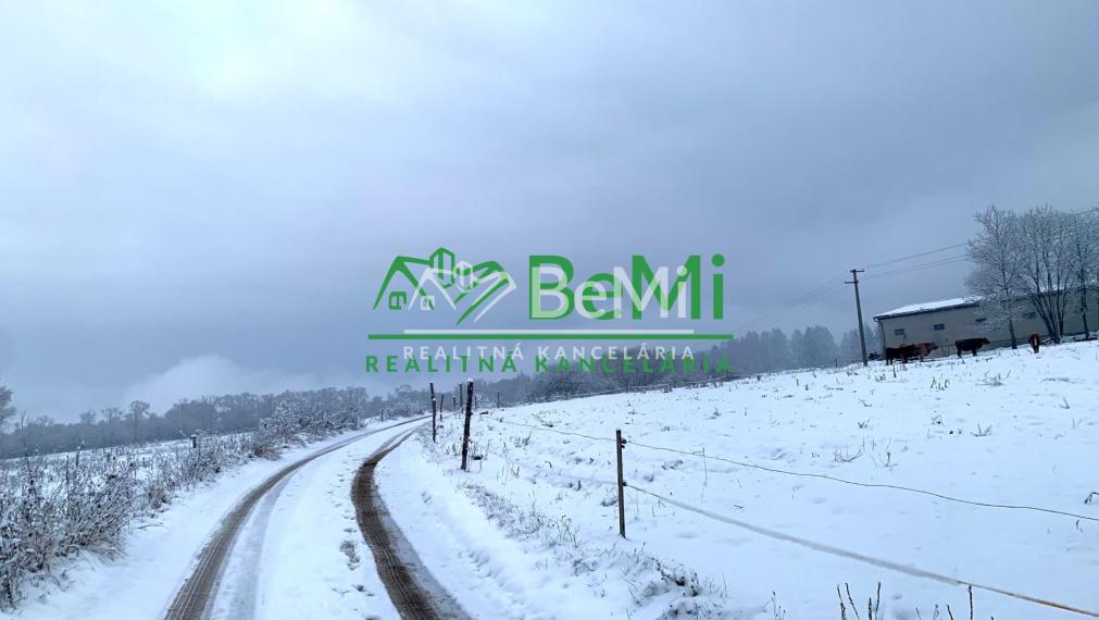 Pozemky Brezno-Podkoreňová s perspektívou a krásnym výhľadom