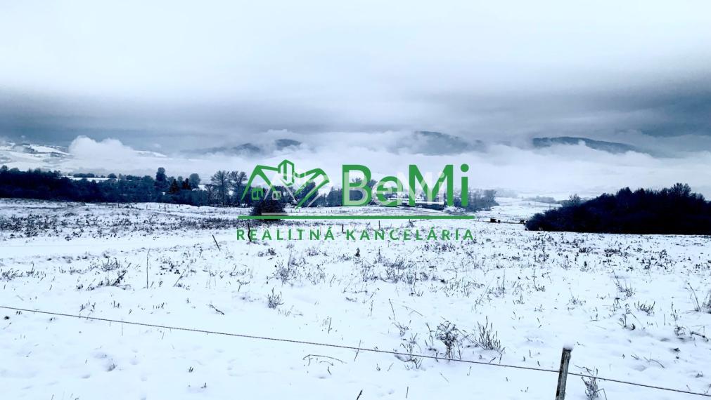 Pozemky Brezno-Podkoreňová s perspektívou a krásnym výhľadom