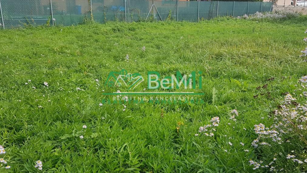 Stavebný POZEMOK 570m2 ... BÁB (143-14-DARE)