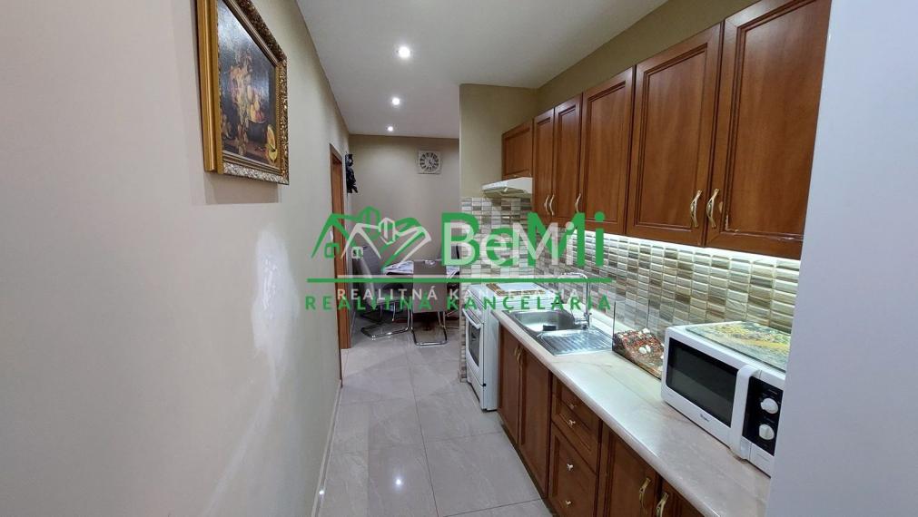 Na predaj zrekonštruovaný 2 izbový byt v meste Piešťany