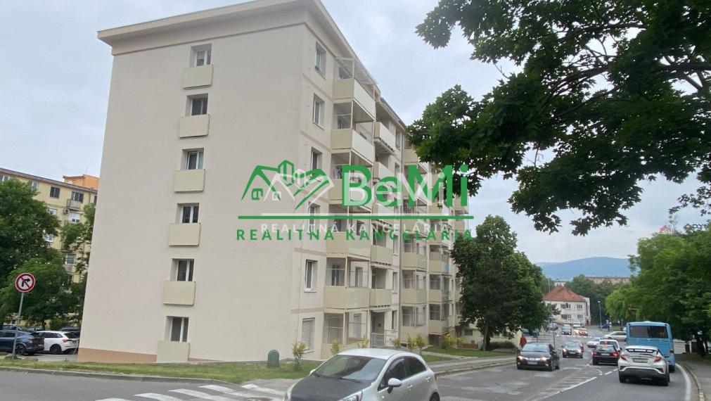 Nitra centrum 2 - izbový byt 560-112-MIGa