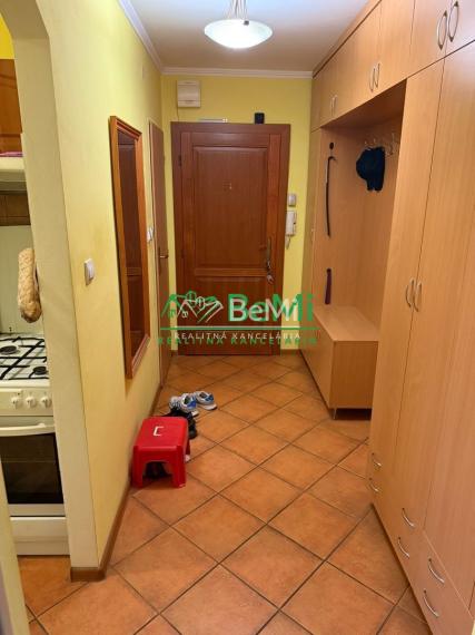 Predaný 3 izbovy byt s logiou na Komenského ulici na predaj