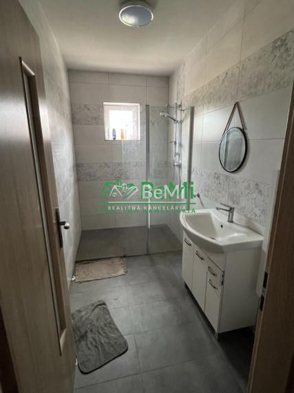 TO - predaj komerčnej budovy 105-15-ROCHE