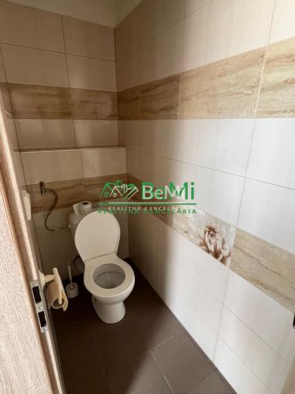 TO - predaj komerčnej budovy 105-15-ROCHE