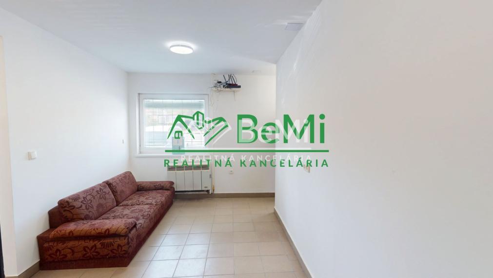 TO - predaj komerčnej budovy 105-15-ROCHE