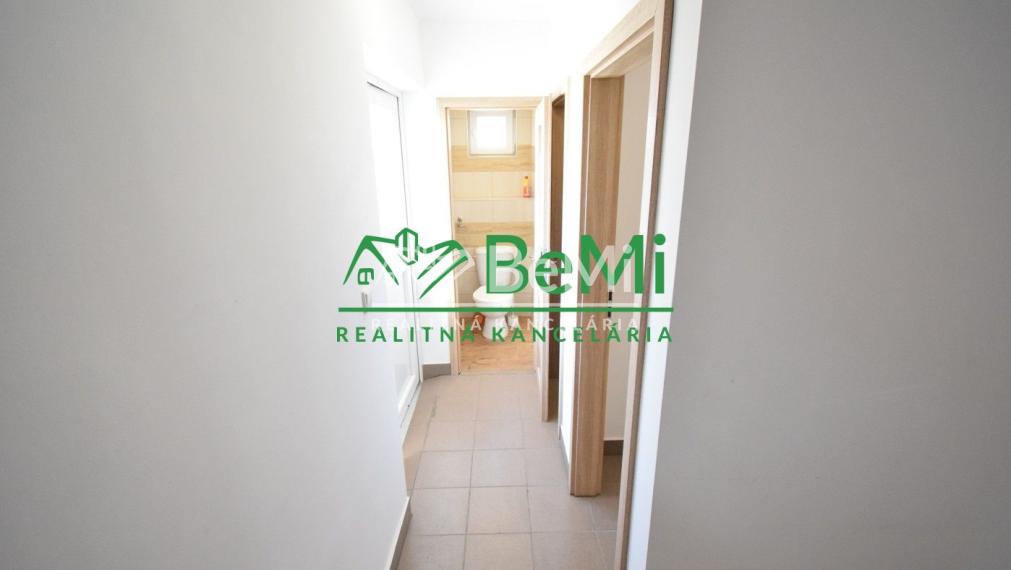 TO - predaj komerčnej budovy 105-15-ROCHE