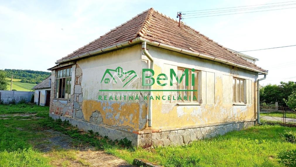 ‼️ Znížená cena ‼️ Predaj rodinného domu - Plášťovce  (039-12-HEKA)