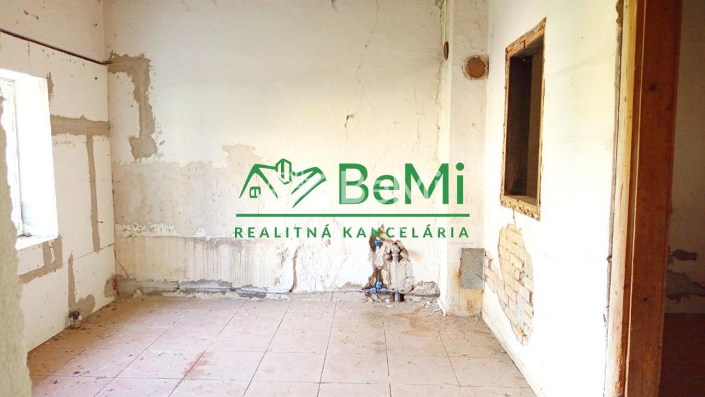 ‼️ Znížená cena ‼️ Predaj rodinného domu - Plášťovce  (039-12-HEKA)