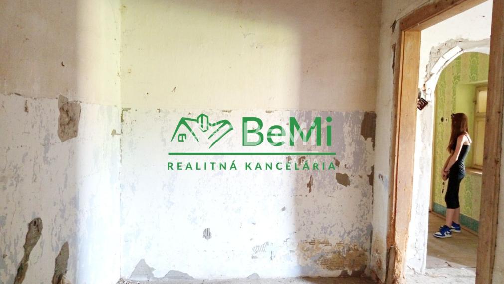 ‼️ Znížená cena ‼️ Predaj rodinného domu - Plášťovce  (039-12-HEKA)