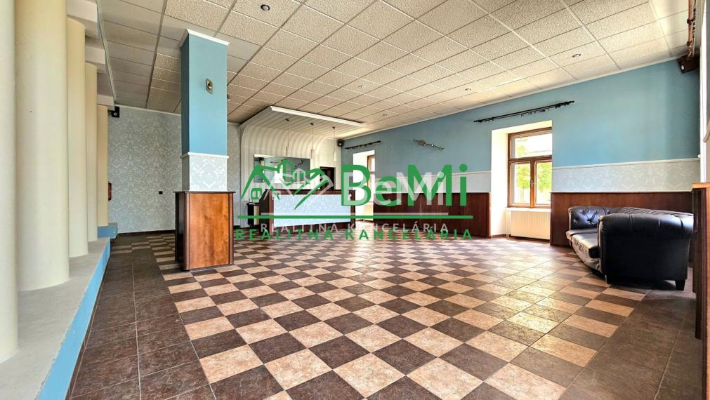 Prevádzkový priestor na Hlavnom námestí v Rimavskej Sobote - NA PRENÁJOM