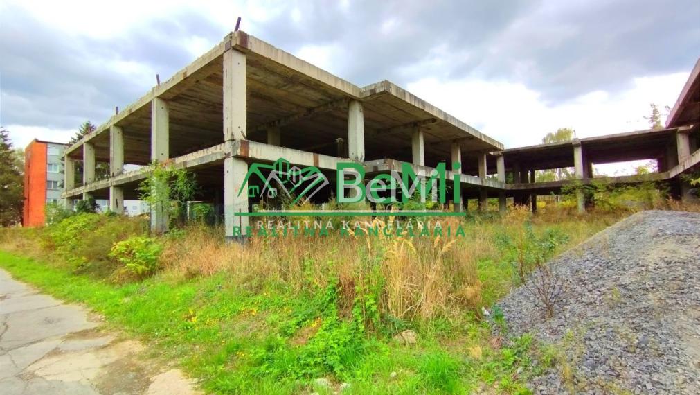 Komerčný objekt s pozemkom na predaj - Lučenec