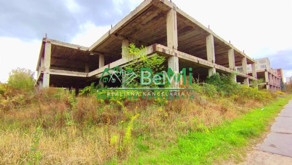 Komerčný objekt s pozemkom na predaj - Lučenec