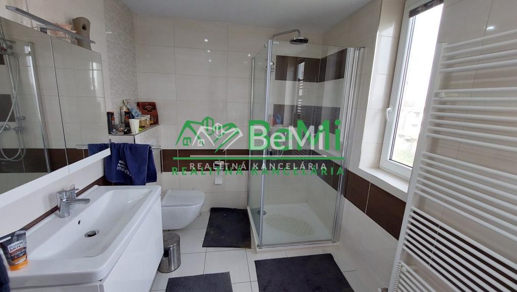 Na predaj rodinný dom v meste Topoľčany - ID 192-12-LUGUE