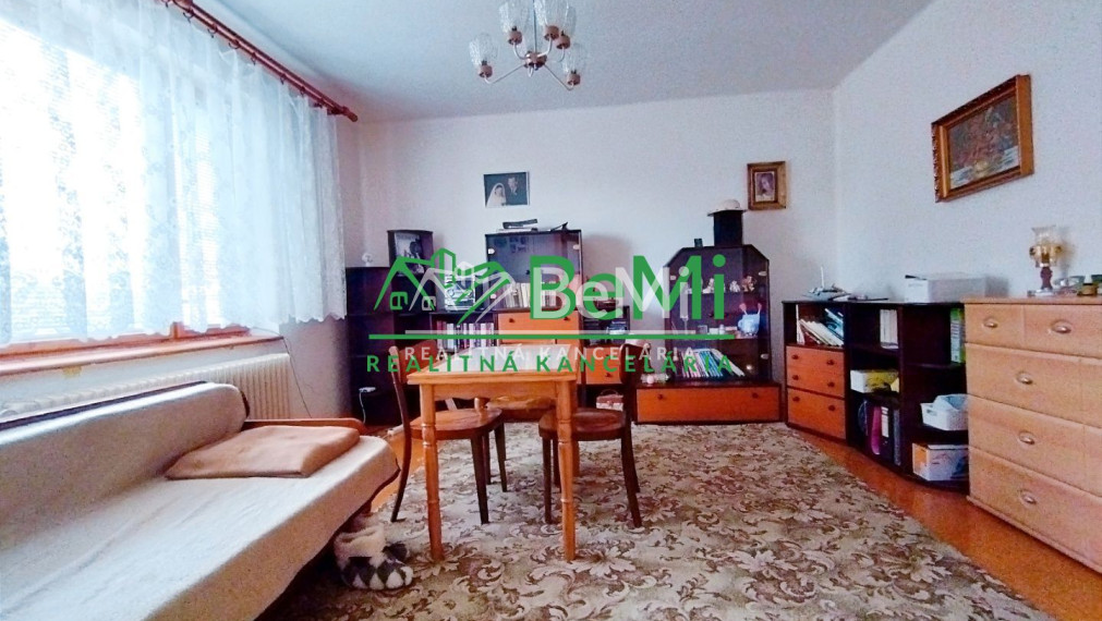 REZERVOVANÉ-Rodinný dom so záhradou-Šurice