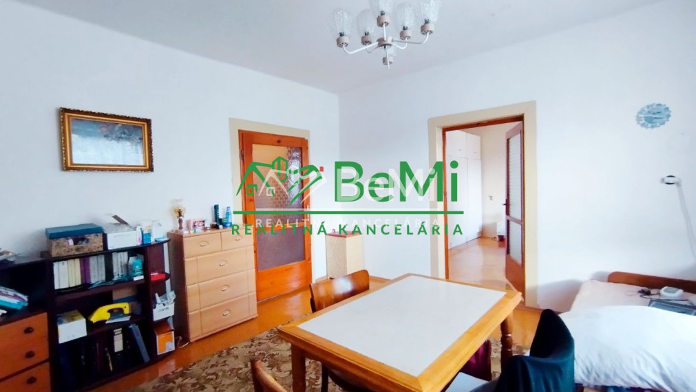 REZERVOVANÉ-Rodinný dom so záhradou-Šurice