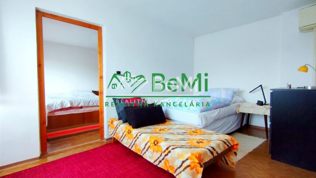 REZERVOVANÉ-Rodinný dom so záhradou-Šurice