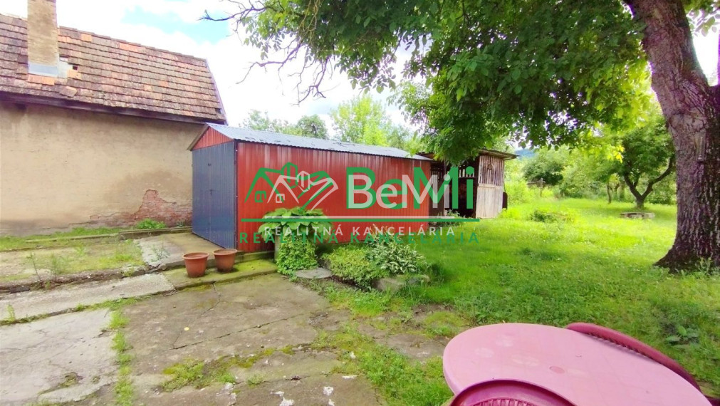 REZERVOVANÉ-Rodinný dom so záhradou-Šurice