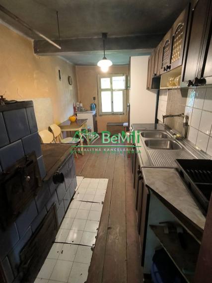 Dom, chalupa Zákopčie, okres Čadca, 1207m2   183-12-PEMOa