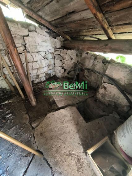 Dom, chalupa Zákopčie, okres Čadca, 1207m2   183-12-PEMOa