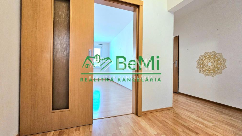 3-IZBOVÝ BYT S BALKÓNOM V CENTRE RIMAVSKEJ SOBOTY