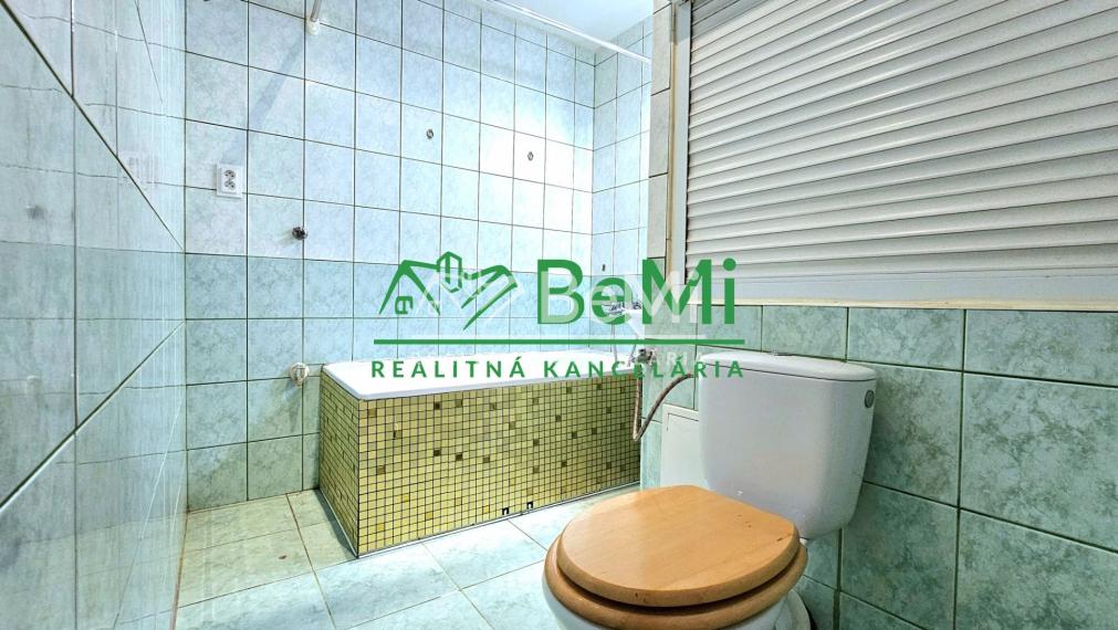 3-IZBOVÝ BYT S BALKÓNOM V CENTRE RIMAVSKEJ SOBOTY