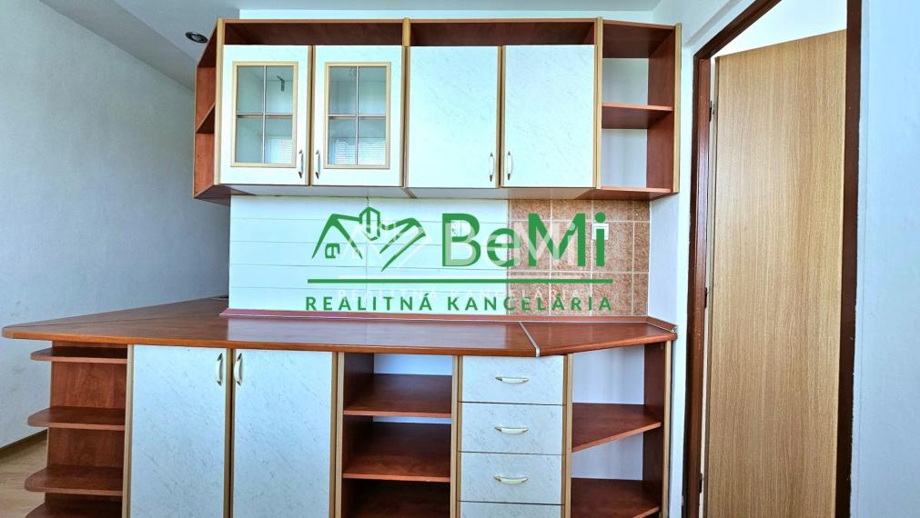 3-IZBOVÝ BYT S BALKÓNOM V CENTRE RIMAVSKEJ SOBOTY