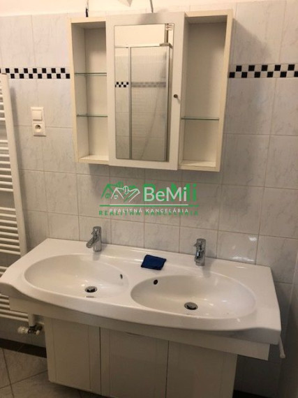 Prenájom domu pre firmy, zamestnancov, Višňové, okr. Žilina