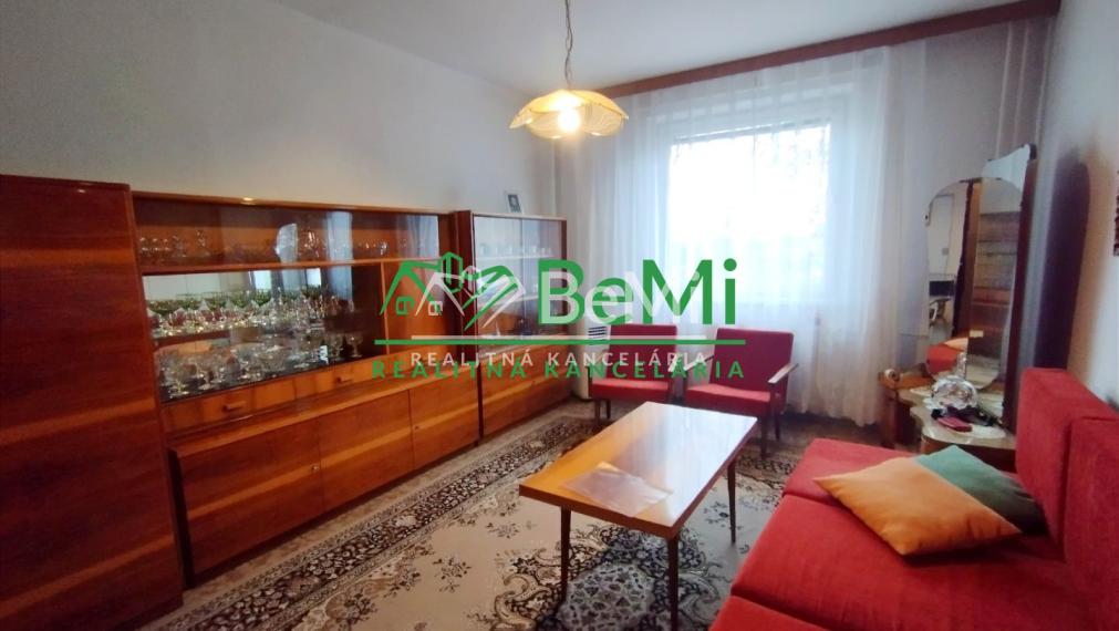 2 izbový byt  s loggiou v Lučenci na predaj