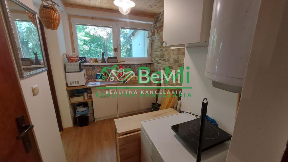 Predaj chatka rekreačná oblasť Jelenec, Nitra (224-13-JUFa)