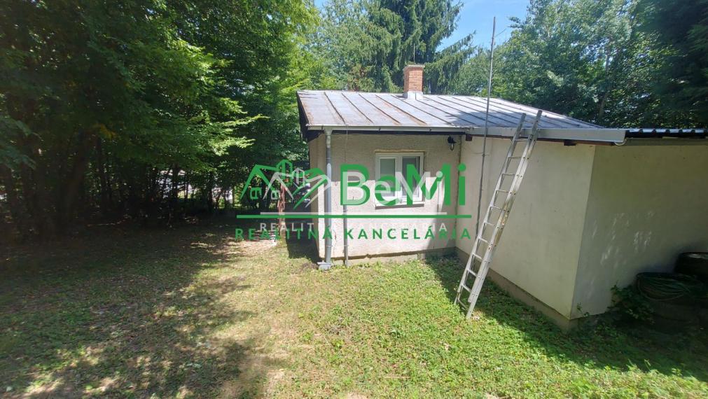 Predaj chatka rekreačná oblasť Jelenec, Nitra (224-13-JUFa)